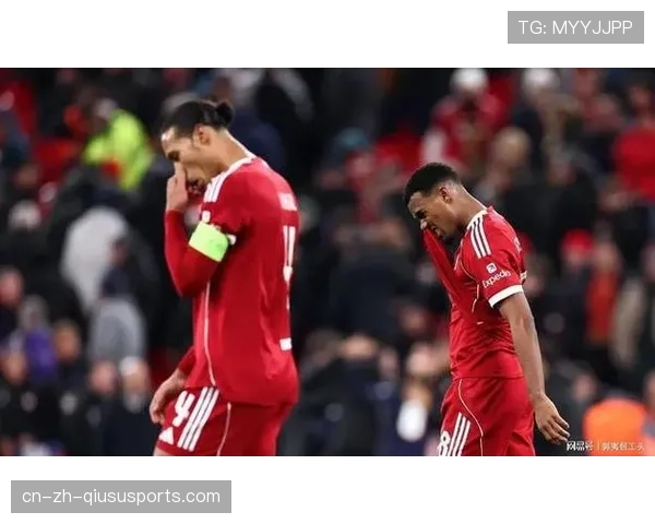 英超联赛15轮战罢，榜首争夺白热化，中游集团陷入空前混战